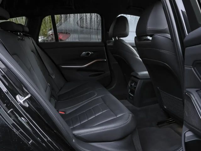 BMW 320 320i M-Sport Touring