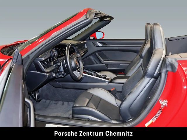 Porsche 992 Cabrio Carrera S