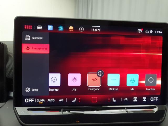 Volkswagen T-Roc 1.5 eTSI DSG R-Line