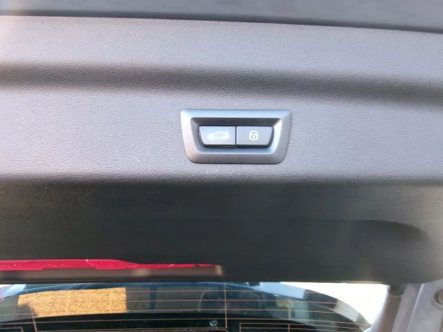 BMW X1 25exDrive LRH AHZV DVA DAB FLA LED EU6d