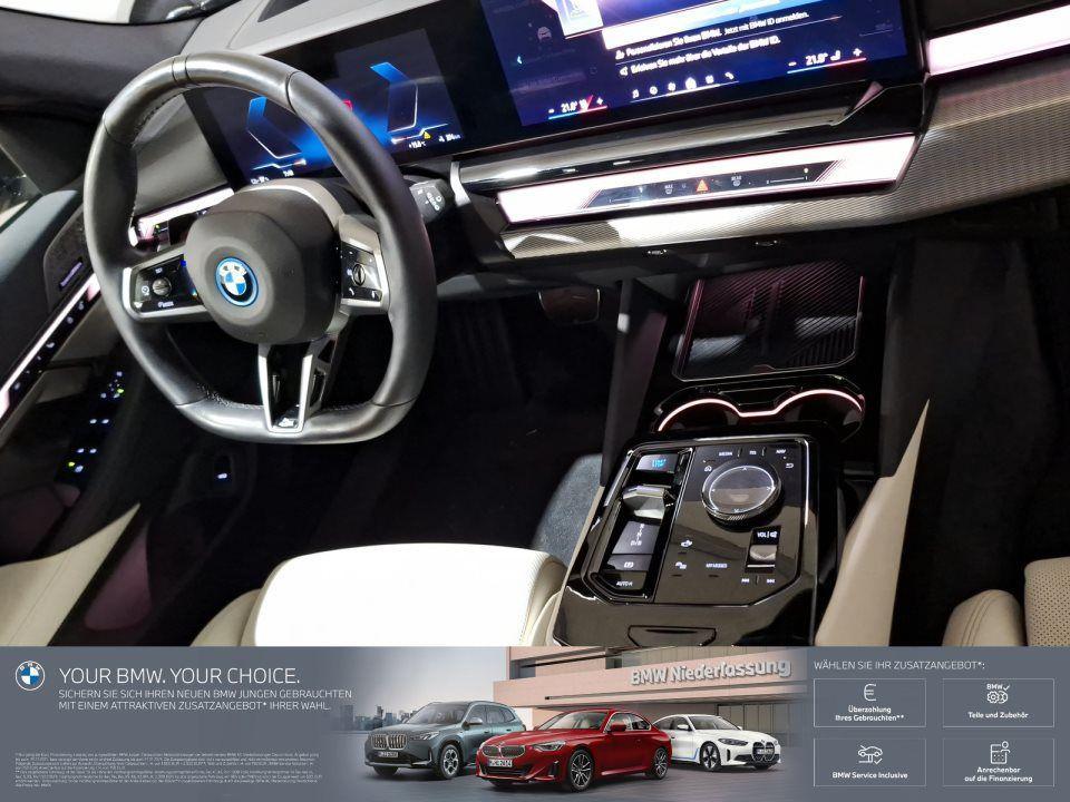 BMW i5 Touring eDrive40