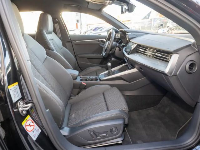 Audi A3 35 TFSI S-Line Sedan Sportback