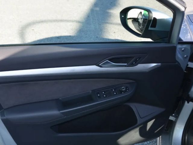 Volkswagen Golf DSG Life Variant