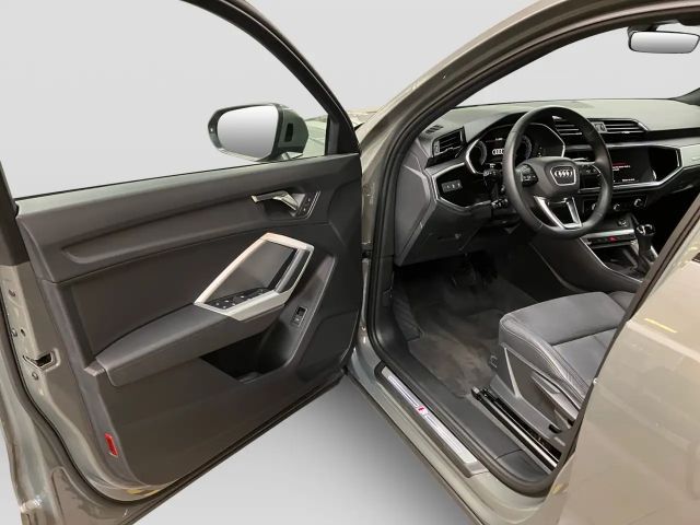 Audi Q3 35 TFSI S-Line