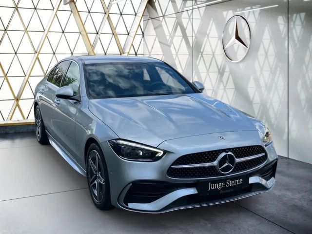 Mercedes-Benz C 200 AMG Line Sedan