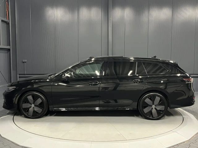 Volkswagen Passat 4Motion R-Line Variant