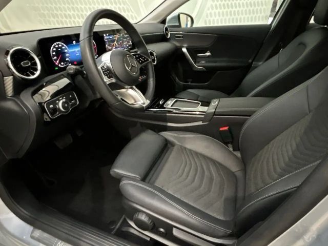 Mercedes-Benz A 180 A 180 d Hatchback