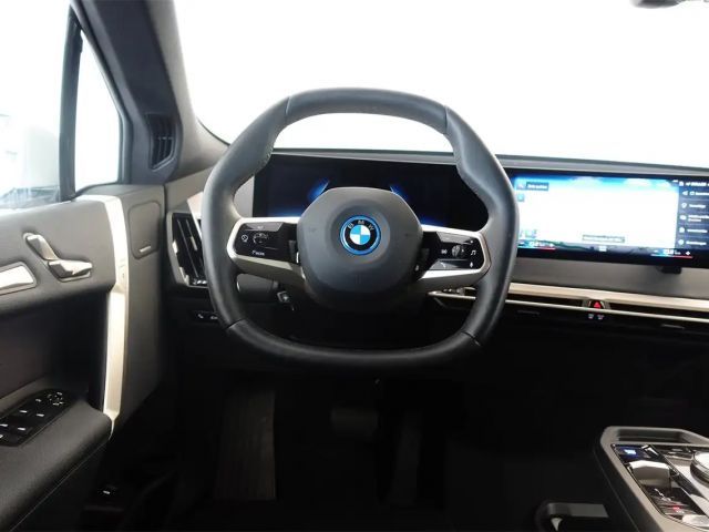 BMW iX xDrive50