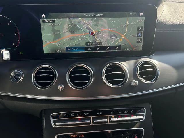 Mercedes-Benz E 220 AMG Line E 220 d Estate