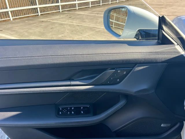 Porsche Taycan Performance Plus