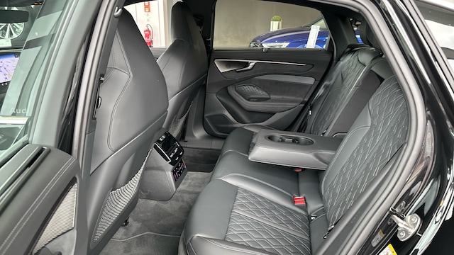 Audi A6 Quattro S-Tronic Sedan