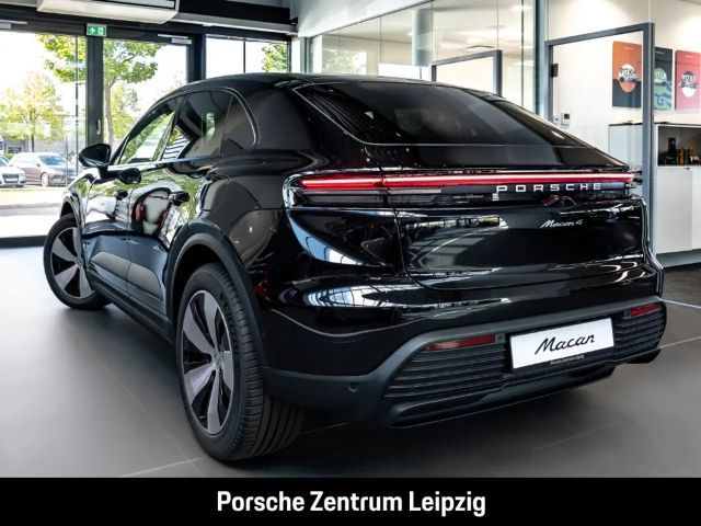 Porsche Macan 4