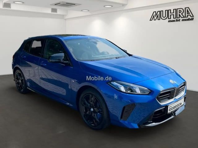 BMW 135 Sedan xDrive