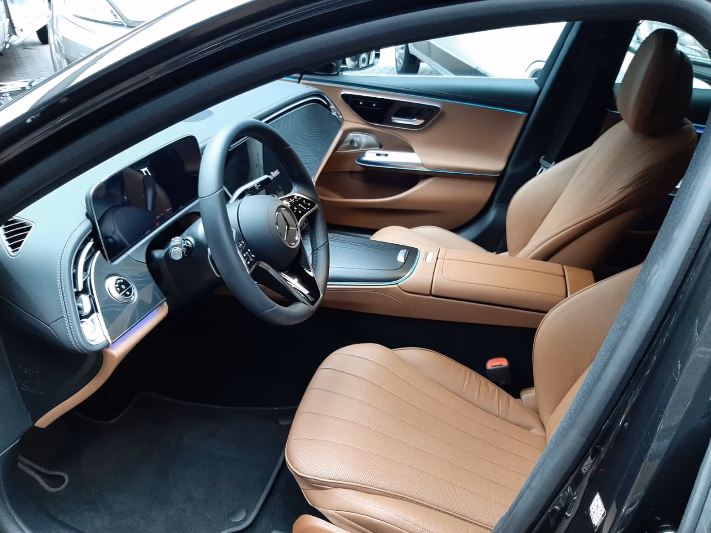 Mercedes-Benz E 220 AVANTGARDE E 220 d Estate