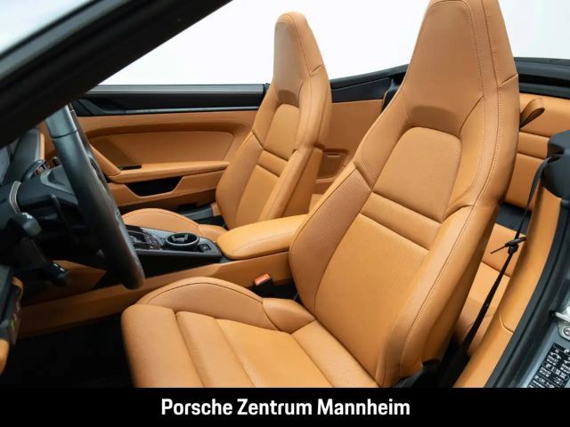 Porsche 992 Cabrio Carrera GTS