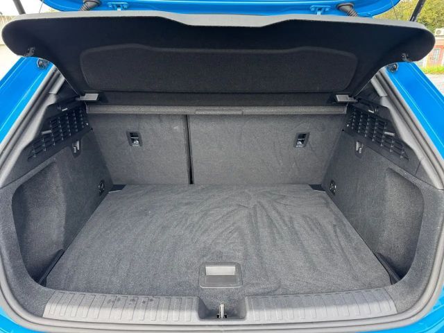 Audi A3 30 TDI S-Line Sedan