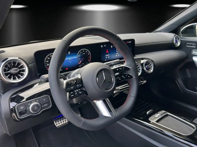 Mercedes-Benz A 200 AMG Line