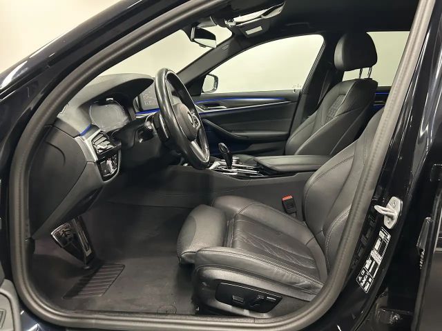 BMW 530 530d M-Sport Touring xDrive