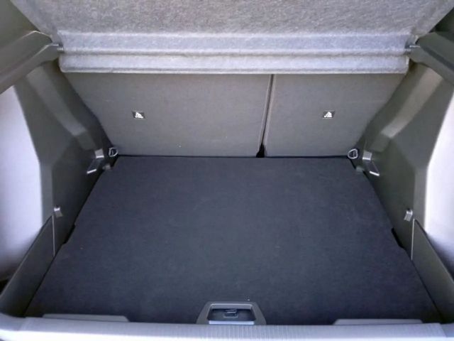 Peugeot E-2008 Allure Pack