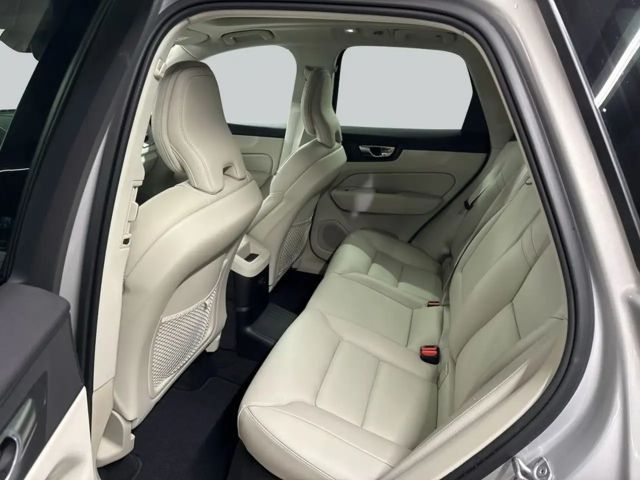 Volvo XC60 AWD Dark Plus Recharge T8