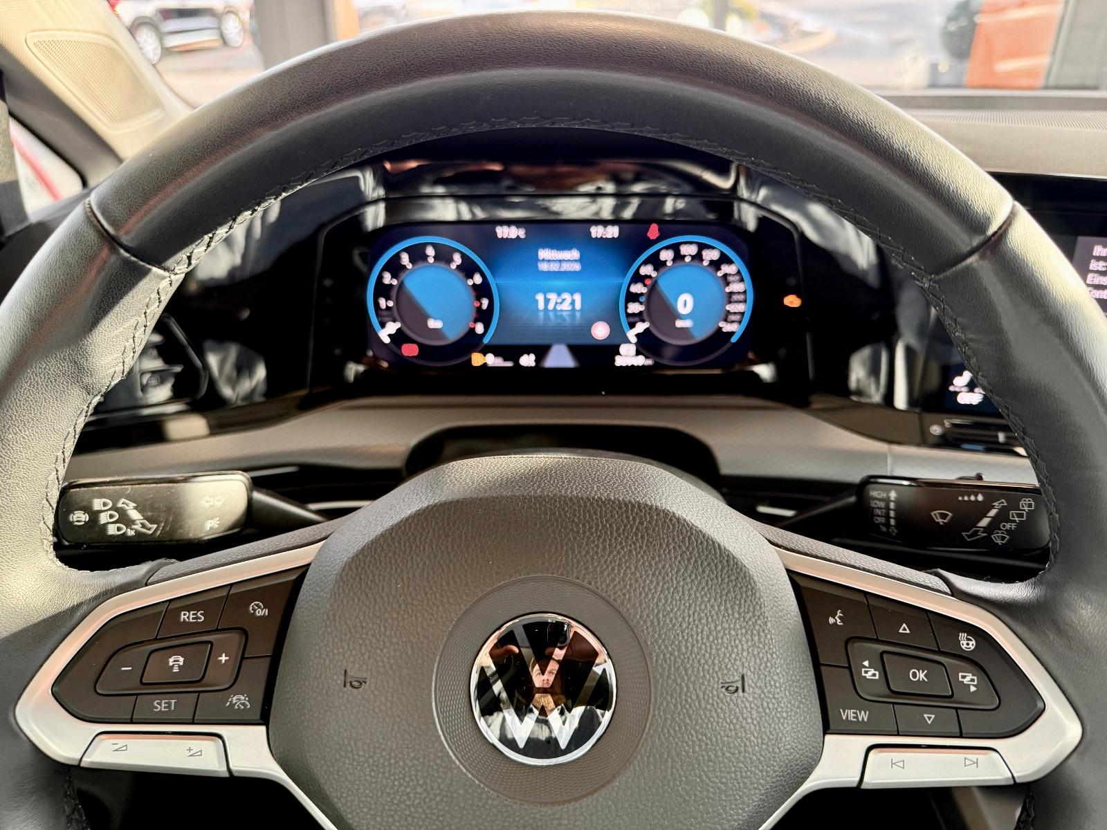 Volkswagen Golf 1.5 TSI Golf VIII Life