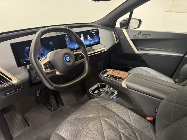 BMW iX xDrive40