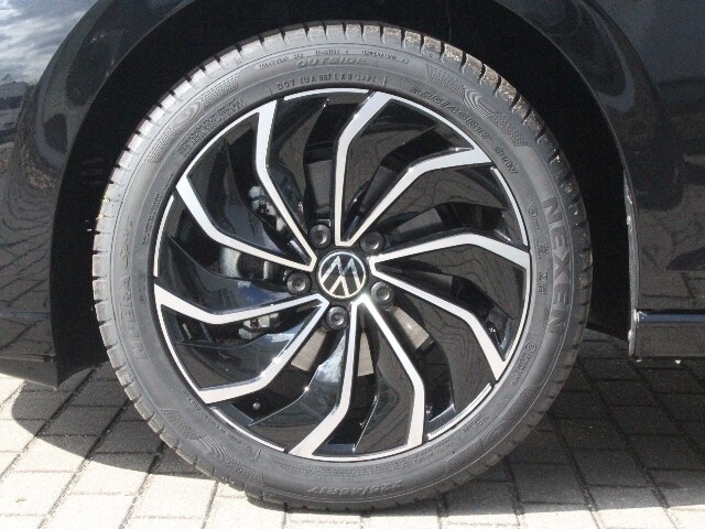 Volkswagen Golf 1.5 eTSI Golf VIII Variant