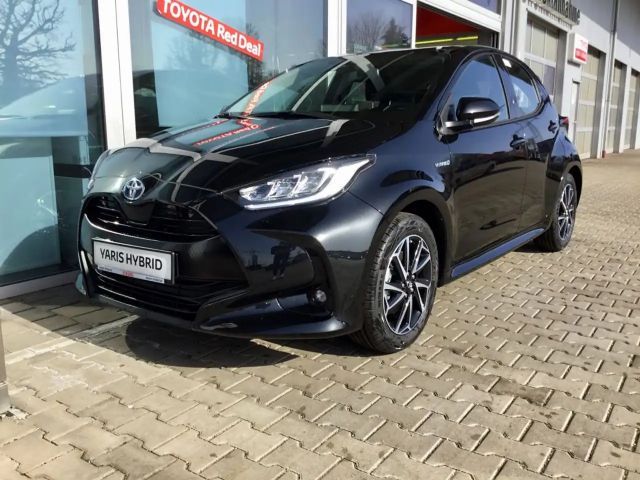 Toyota Yaris Hatchback Hybride VVT-i