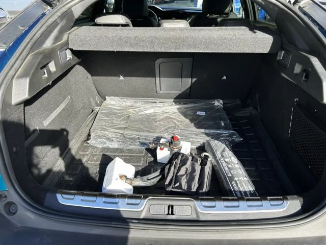 Peugeot 408 130 EAT8 GT-Line PureTech