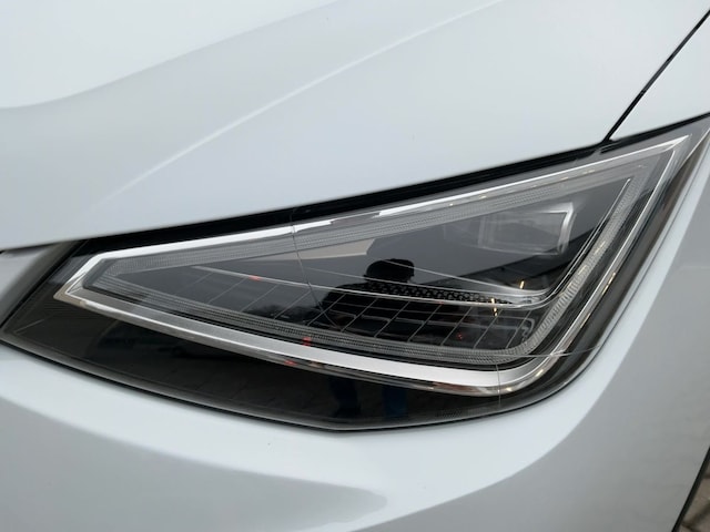 Seat Arona Arona 1.0 TSIFR-LINE LED+NAV+ACC+SHZ+PDC+RFK+AHK