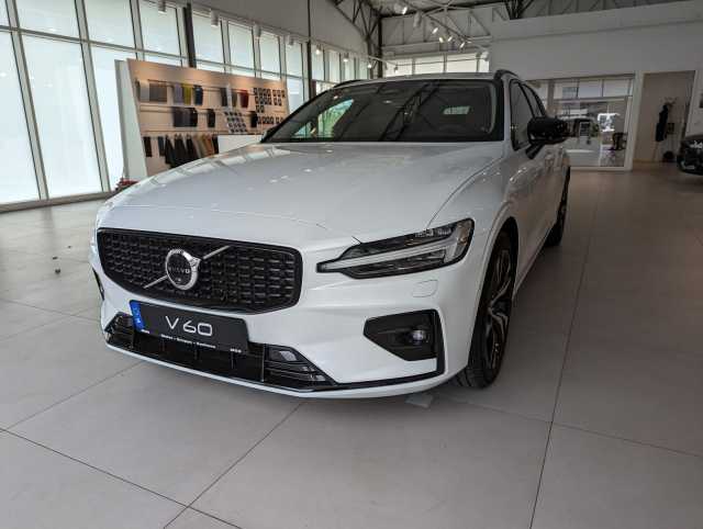 Volvo V60 Dark Hybrid Plus