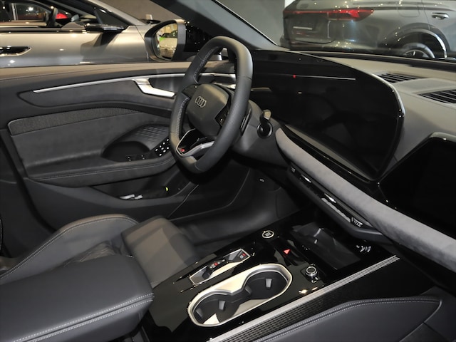 Audi A6 Quattro S-Tronic Sedan