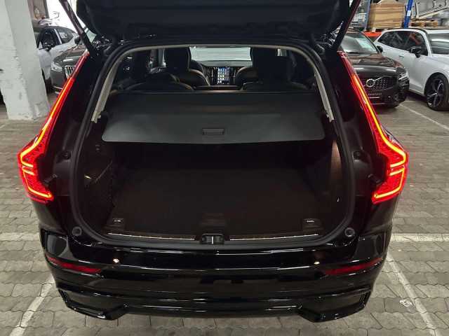 Volvo XC60 Dark Plus