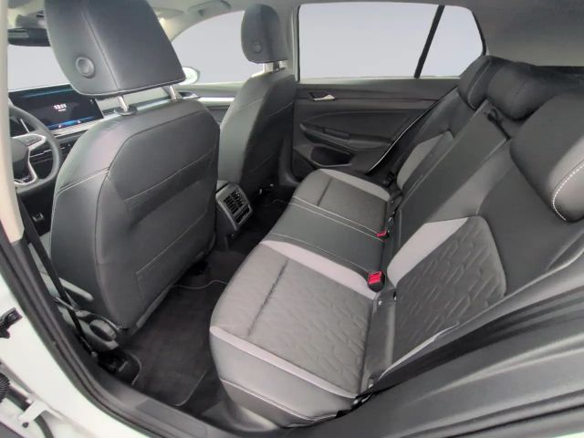 Volkswagen Golf 1.5 eTSI DSG Golf VIII