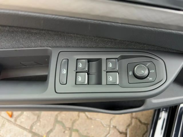 Volkswagen Golf DSG Golf VIII Life Variant