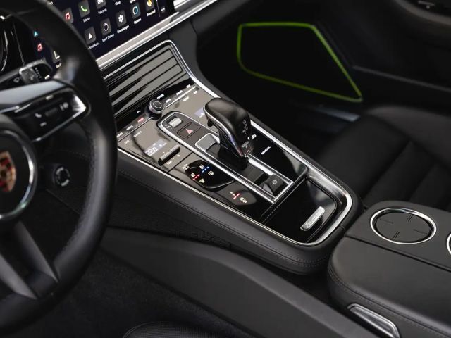 Porsche Panamera 4 E-Hybrid