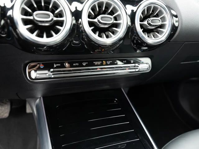 Mercedes-Benz EQA 350 4MATIC Progressive