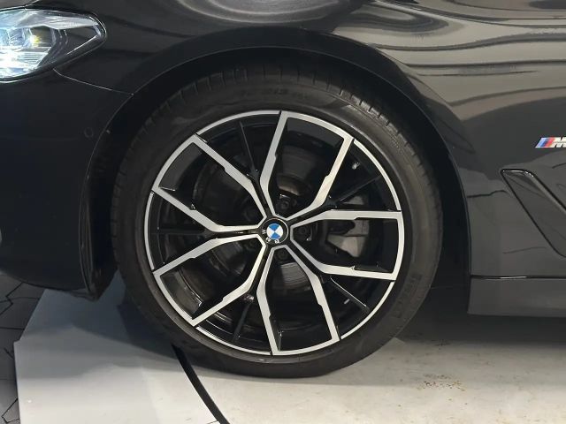 BMW 520 520d M-Sport Touring