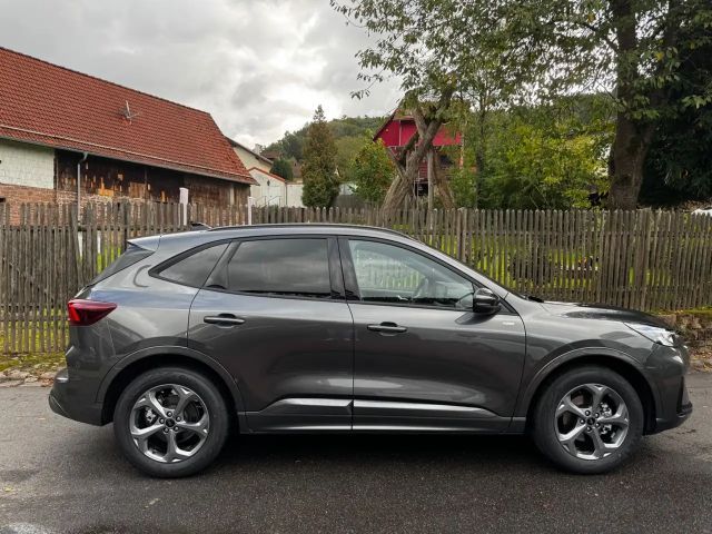 Ford Kuga ST Line