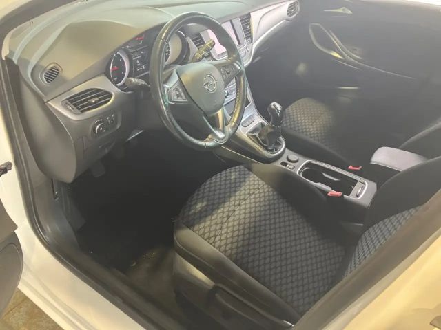 Opel Astra 1.2 Turbo