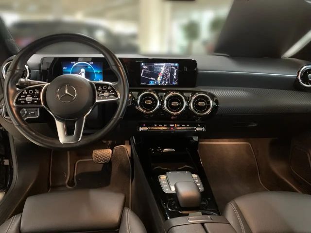 Mercedes-Benz CLA 200 Shooting Brake