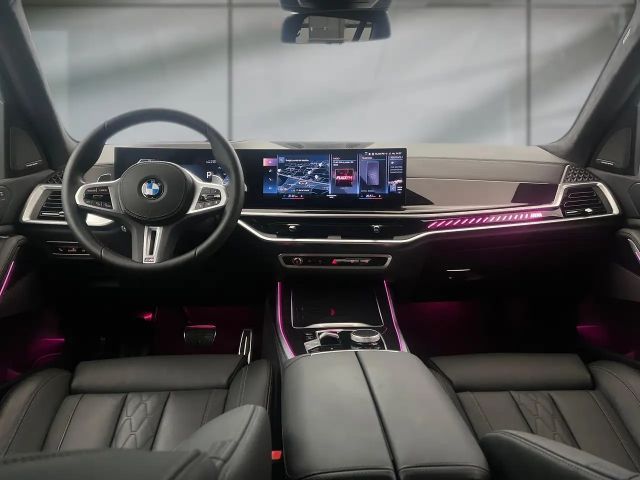 BMW X7 M60i