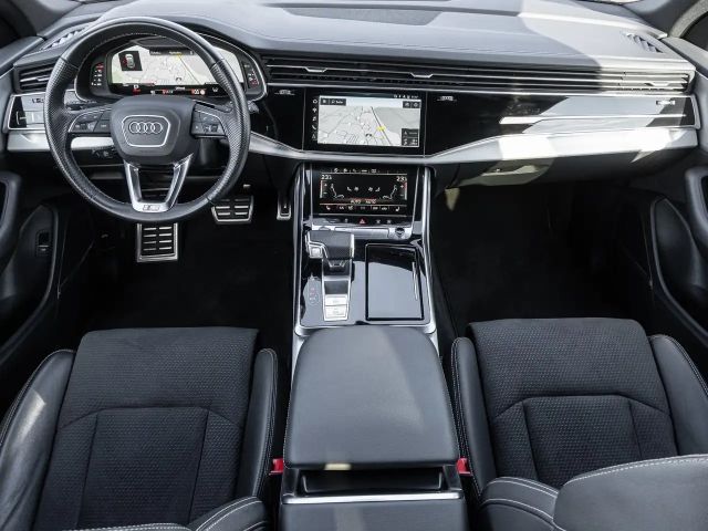 Audi SQ8 SUV TFSI tiptronic AHK Pano B&O