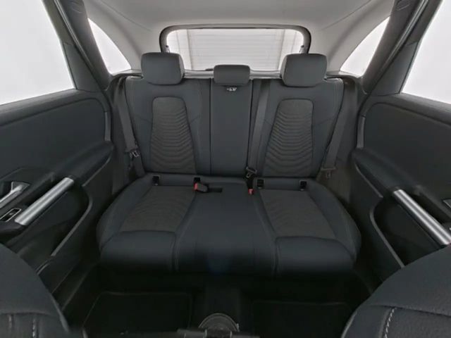 Mercedes-Benz B 180 Progressive Sedan