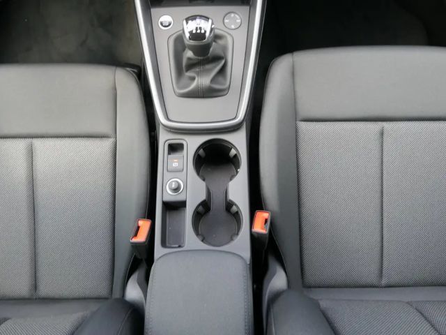 Audi A3 30 TFSI Sedan