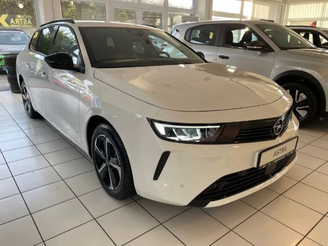 Opel Astra Edition Sports Tourer