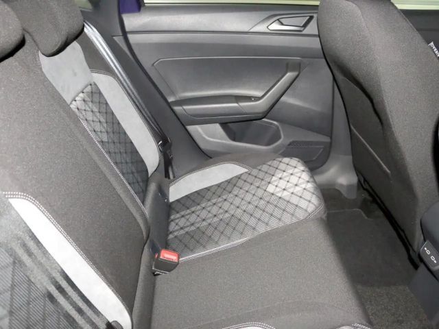 Volkswagen Polo 1.0 TSI DSG R-Line