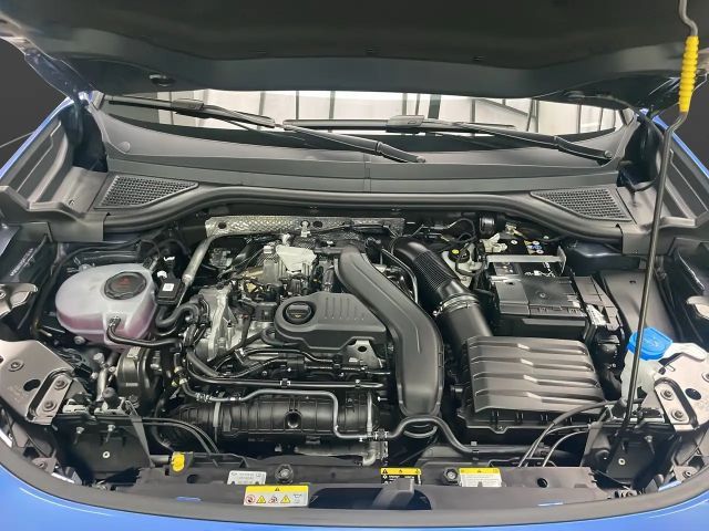 Volkswagen T-Roc 1.5 eTSI DSG R-Line