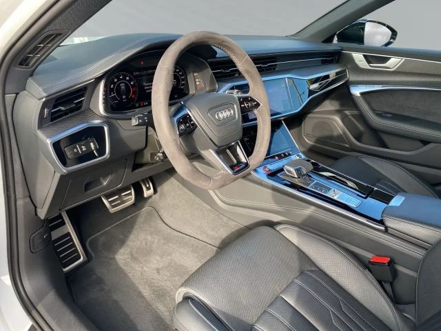 Audi RS6 Avant Performance Quattro