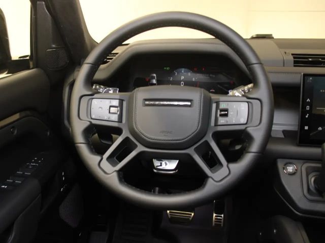 Land Rover Defender 110